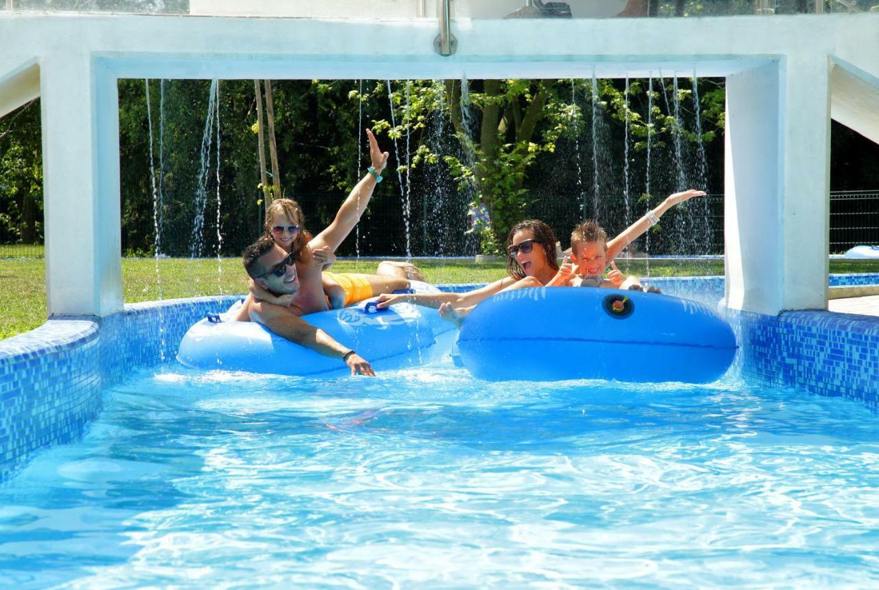 Honey Paradise Glamping Resort Dobova Eksteriør bilde