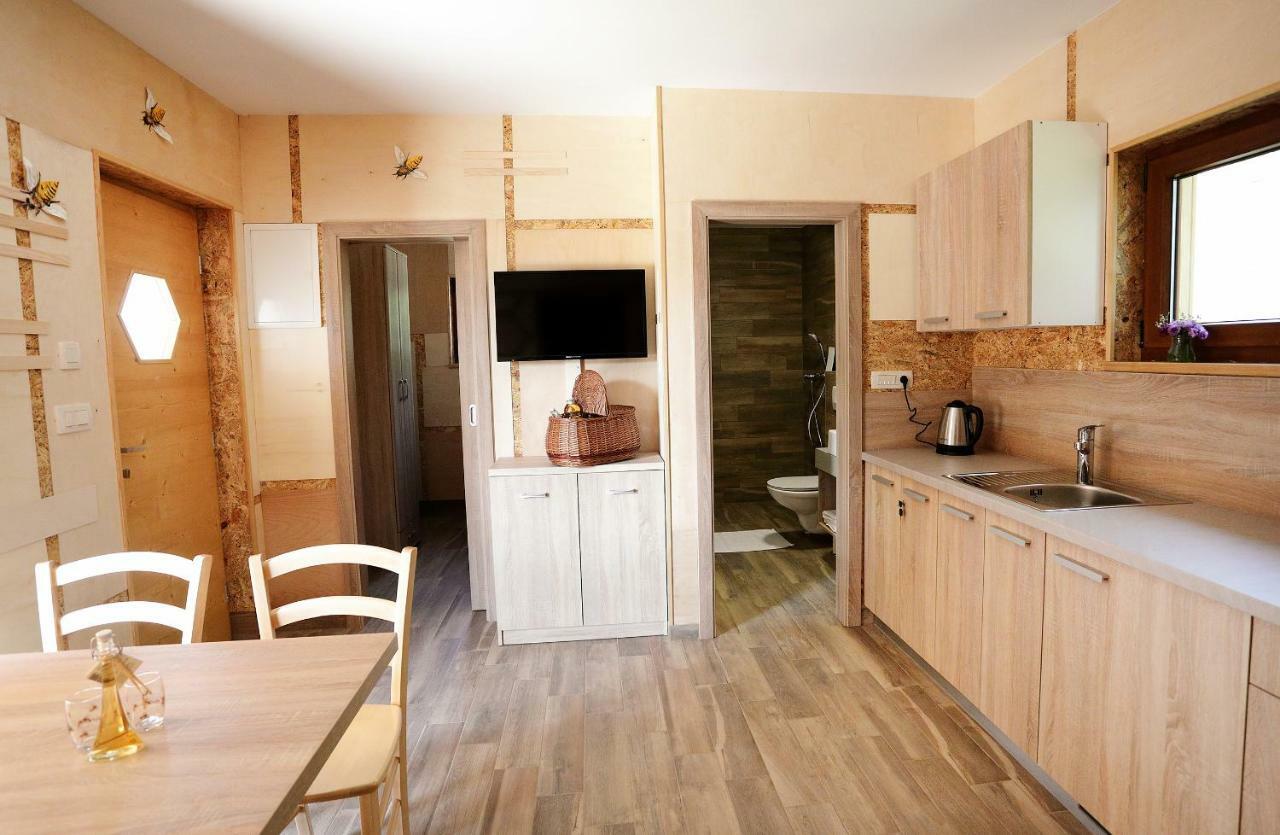 Honey Paradise Glamping Resort Dobova Eksteriør bilde